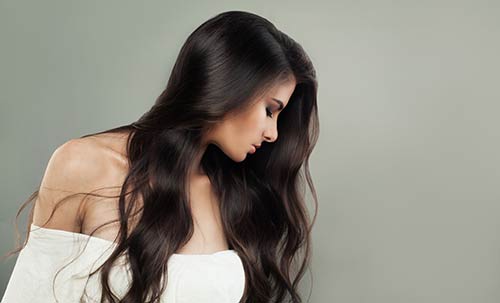 Se laver les cheveux au Rhassoul